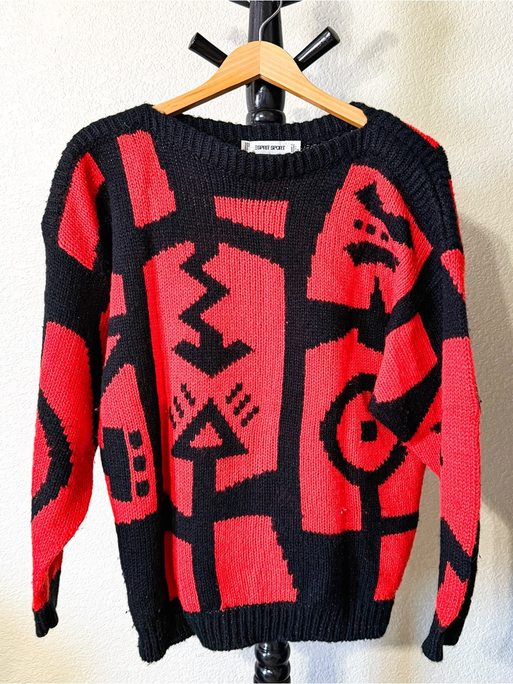 Espirit Geometric Crewneck Sweater Black & Red Like New